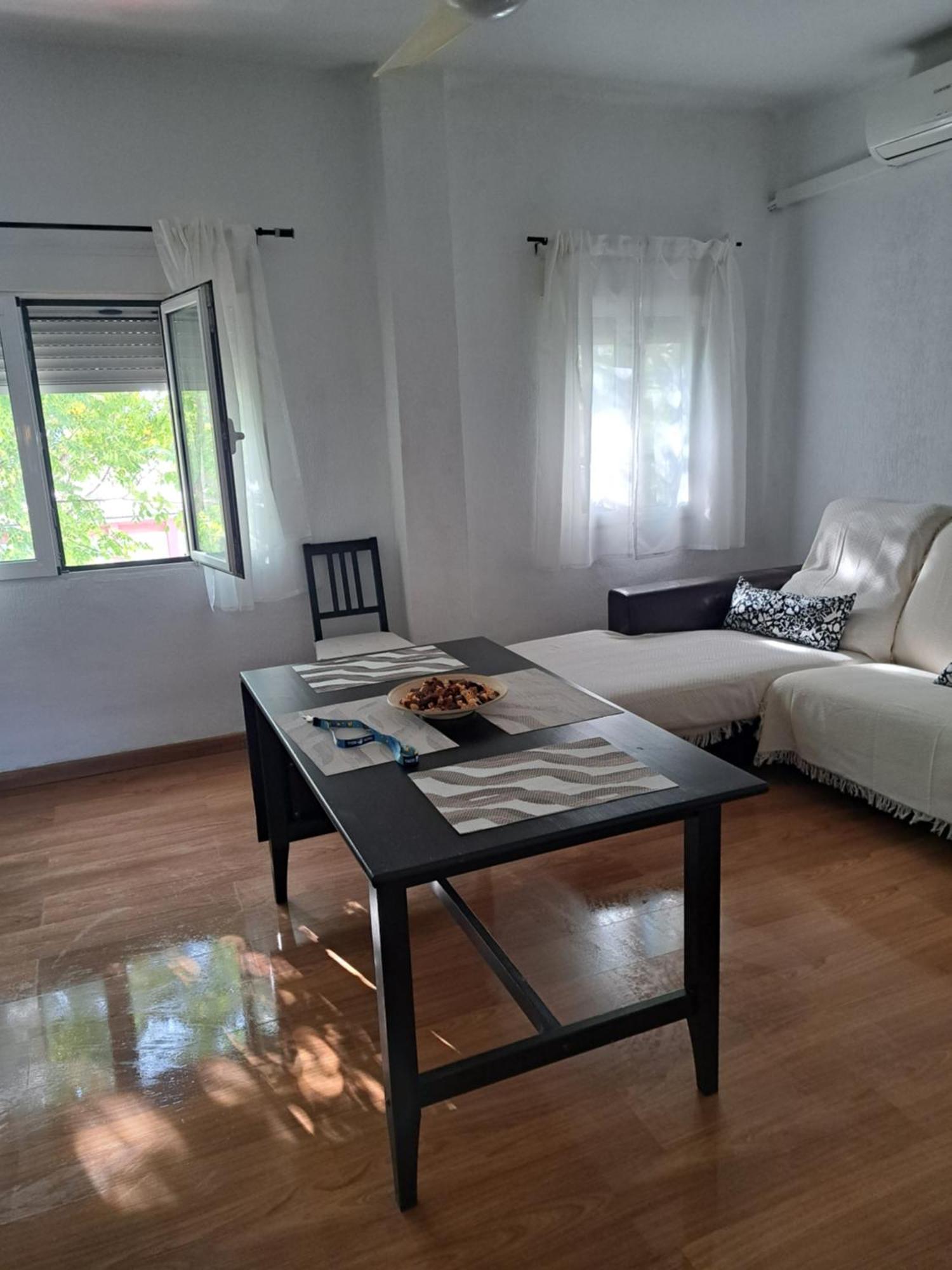 Ole Triana Apartment Sevilla Bagian luar foto